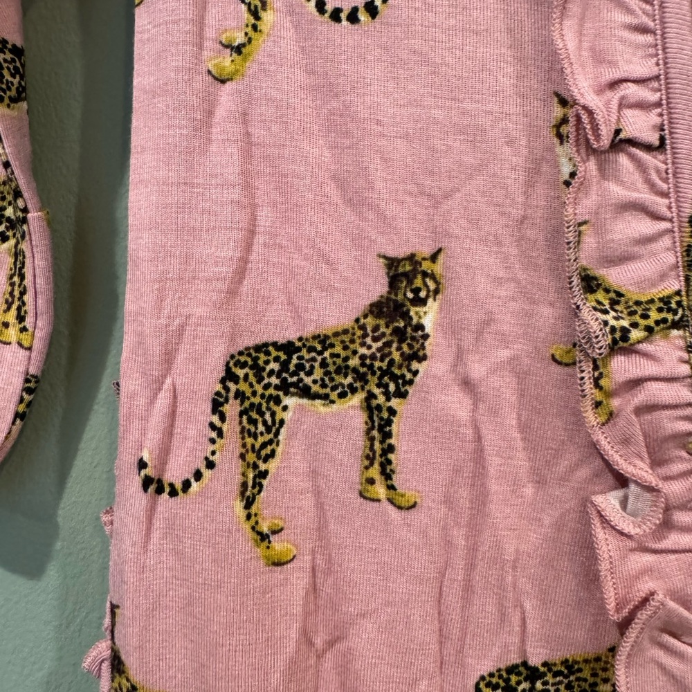 POSH PEANUT mara cheetah sleeper; bamboo sleeper; bamboo baby gifts; bamboo baby - Picture 8 of 15